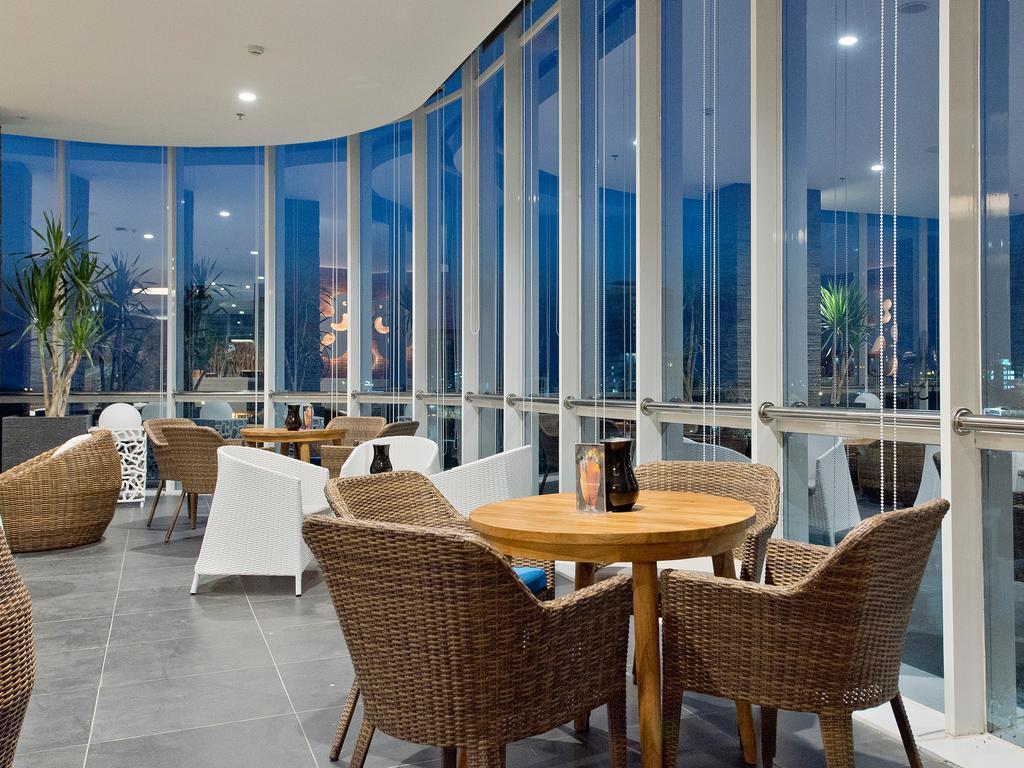 Отель Melia Макасар Экстерьер фото