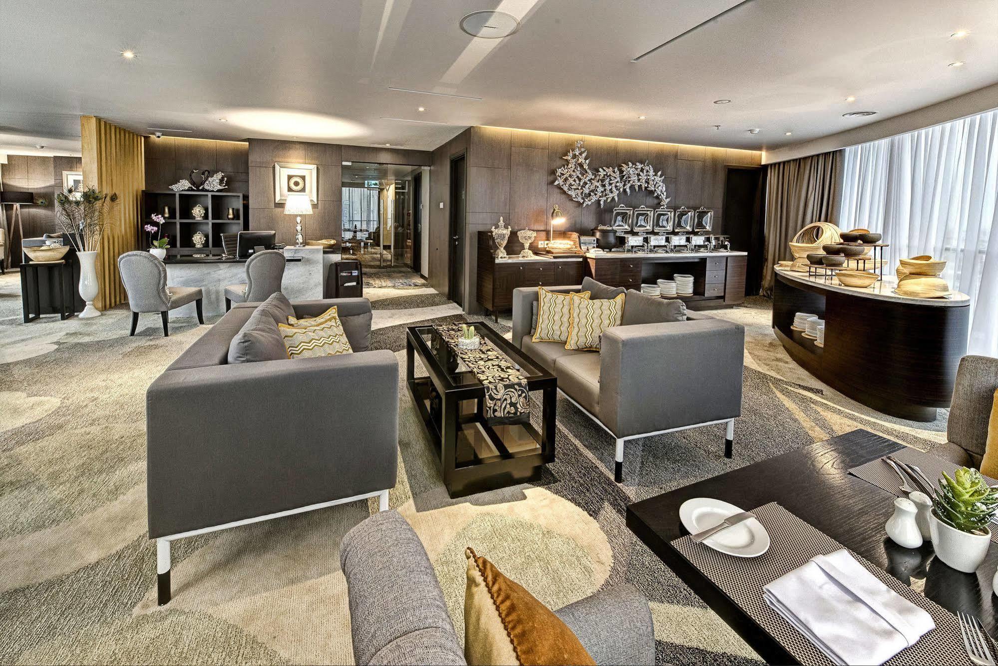 Отель Melia Макасар Экстерьер фото
